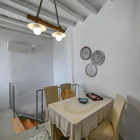 Nyaraló Anna's Arnádosz